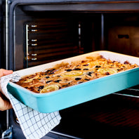 BW000053-002 - GreenLife Bakeware Rectangular Cake Pan, Turquoise - 34 x 24cm - Product Image 2