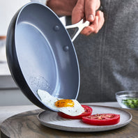 CC000670-001 - Valencia Pro FRYING PAN WITH LID, DARK GREY - 26CM - Product Image 3