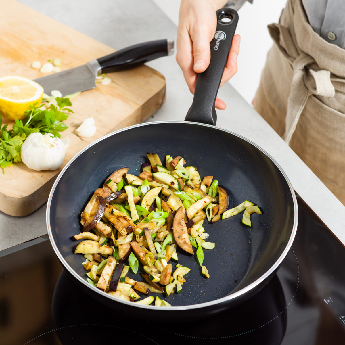 CC001695-116 - Torino Torino Wok, Black - 28cm - Product Image 2