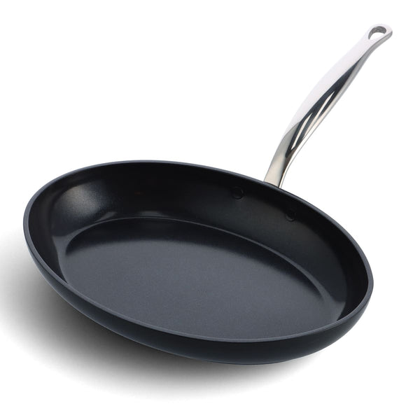 https://greenpan.com.au/cdn/shop/files/CC005339-001-Barcelona-Pro-oval-fish-pan-black-33-23cm_1_540130e9-16c4-4256-ba70-6140e0fd2e7a_grande.jpg?v=1697436418