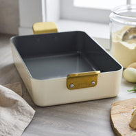 CC008983-102 - Tucci Stanley Tucci Ceramic Non-Stick 33cm Lasagna Pan Venetian Teal - Product Image 3