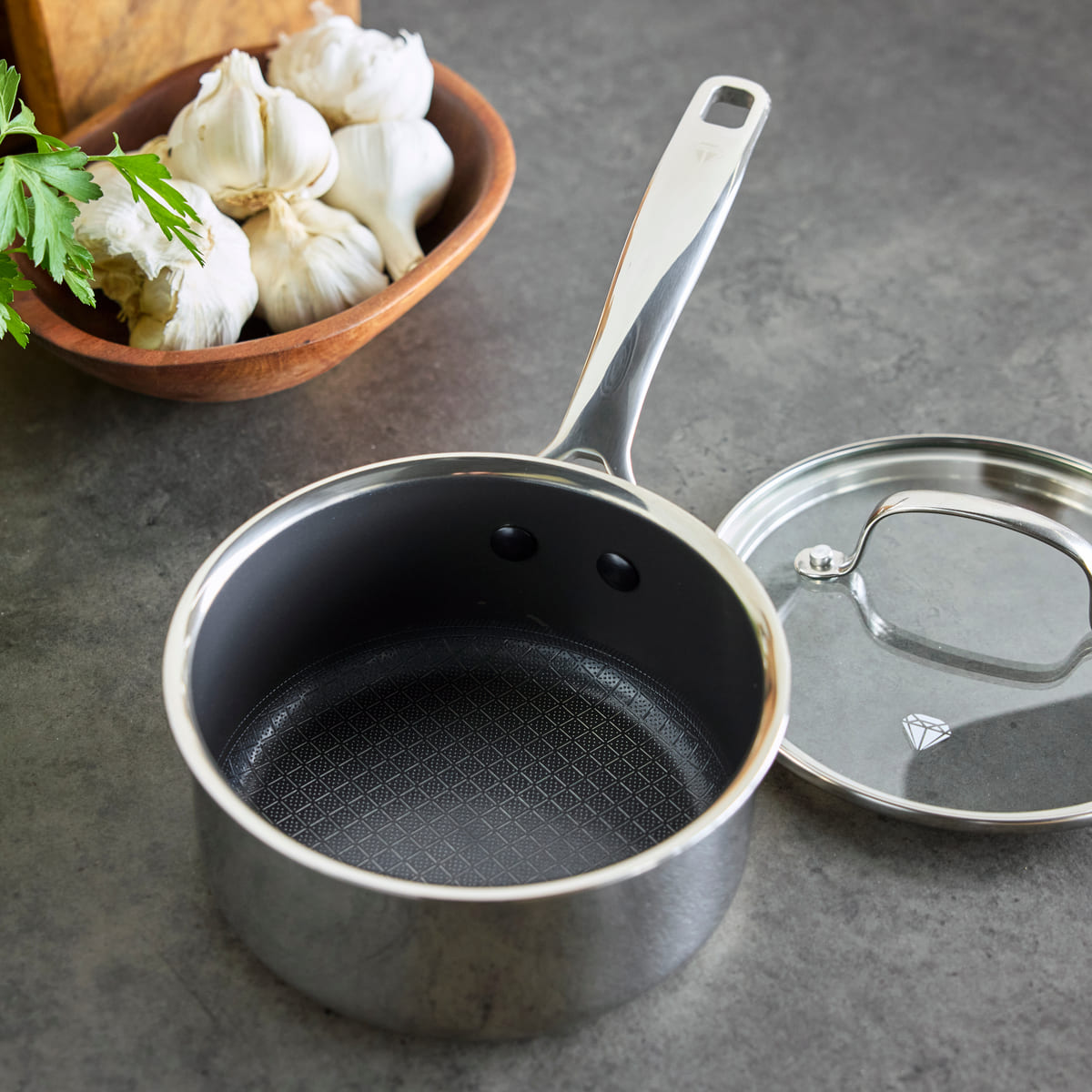 CC009802-001 - BD Bond Blue Diamond Diamond Bond Saucepan 16, Stainless Steel - Product Image 2